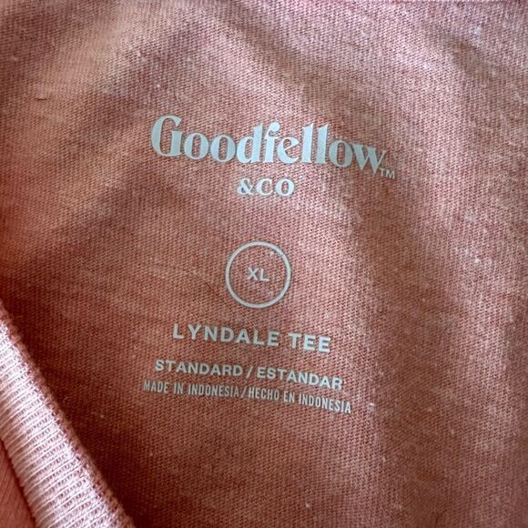 Goodfellow and Co pink shirt - Picture 3 of 5